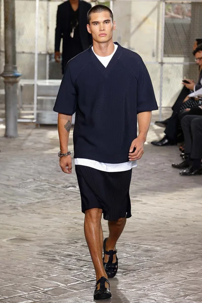 Look 2